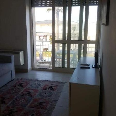 Ferienwohnung Monolocale Lungomare Viareggio Exterior foto